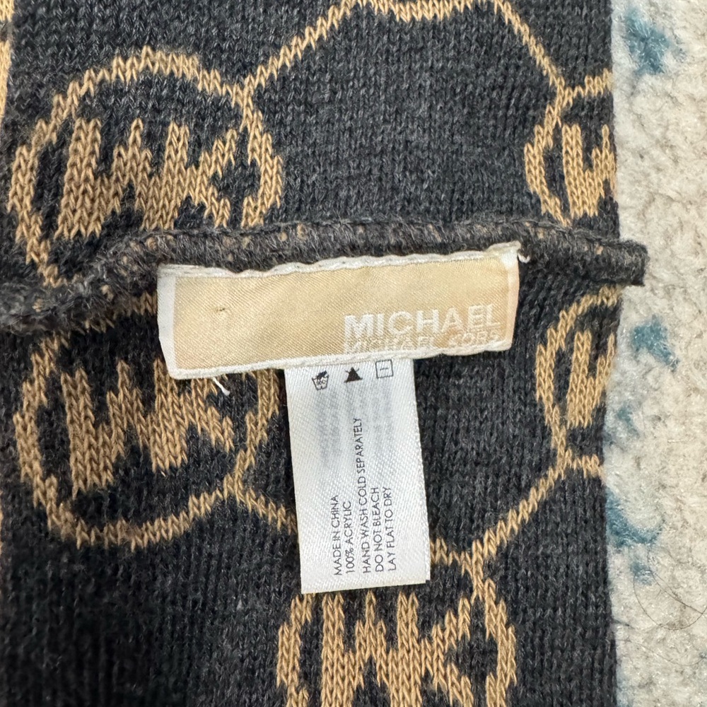 Michaels Black and Brown Men's Scarf - Picture 3 of 4
